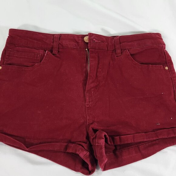 Refuge Women’s Burgundy Short Shorts size 10 - Picture 1 of 4